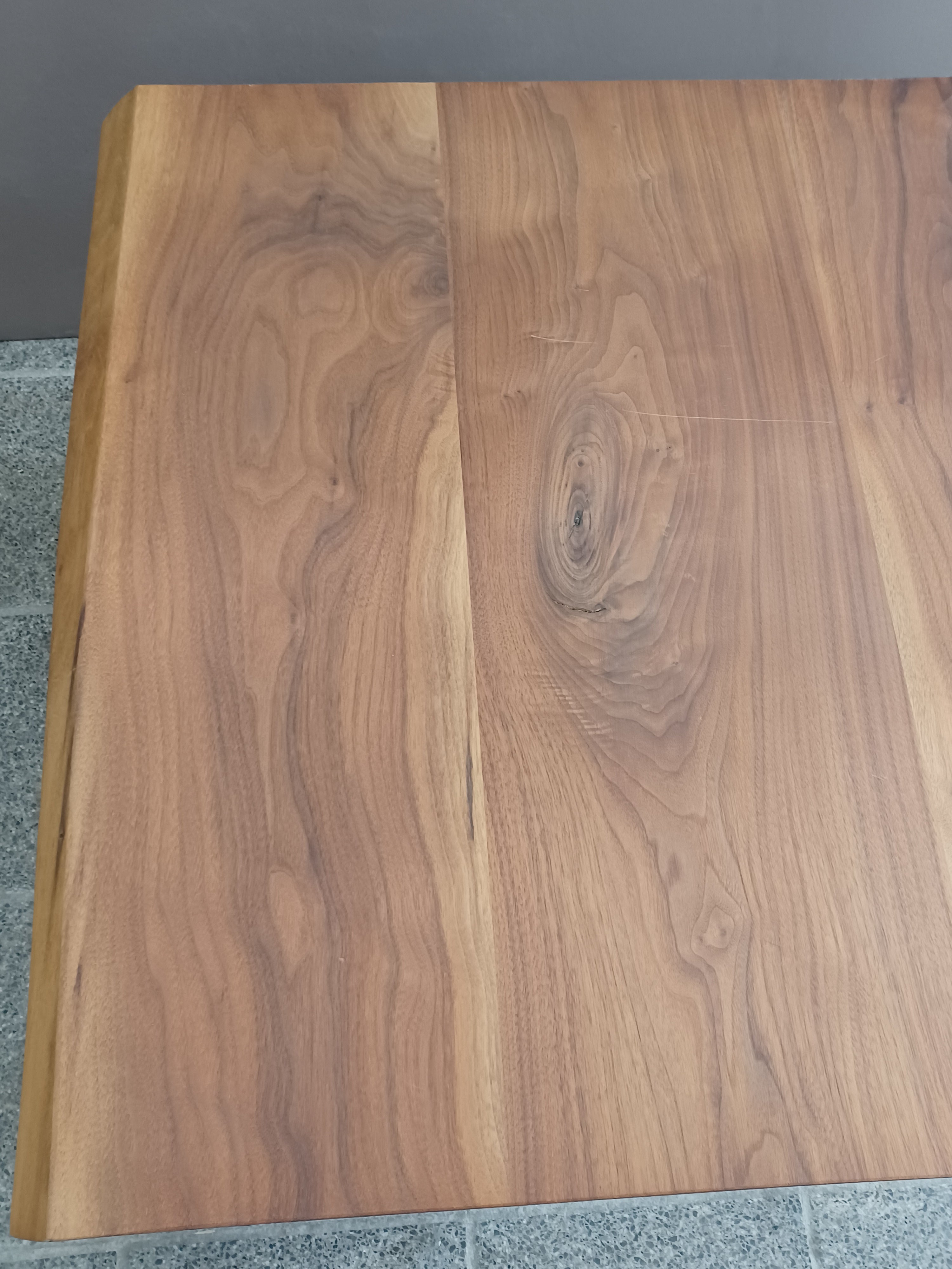 1658 Couchtisch
